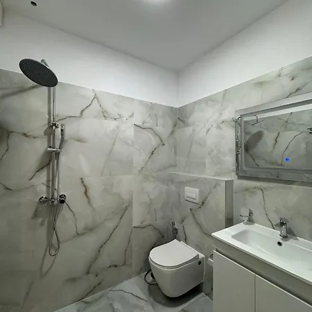 The White Troy Hotel 3*