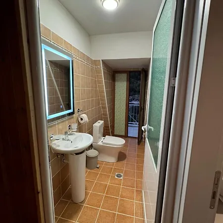 The White Troy Hotel Sarande