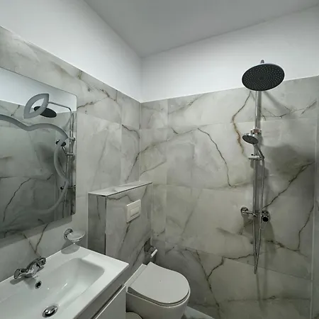 Hotel The White Troy Sarande
